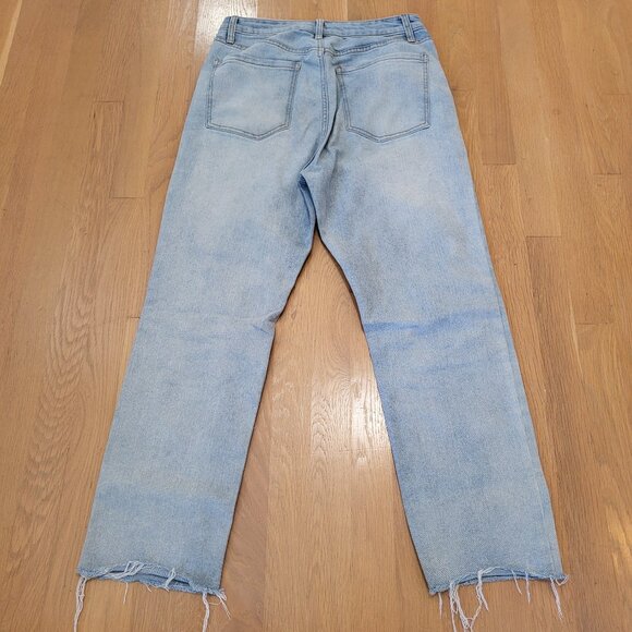 Universal Thread Jeans Distressed Curvy Light Blue Straight Leg Size 10 Denim - Picture 5 of 12